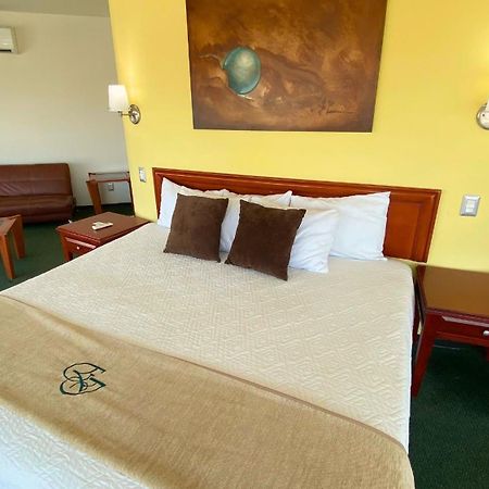 Hotel Enterprise Inn Poliforum León Zewnętrze zdjęcie