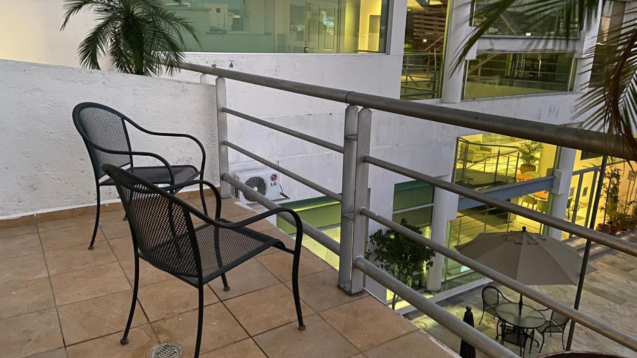 Hotel Enterprise Inn Poliforum León Zewnętrze zdjęcie