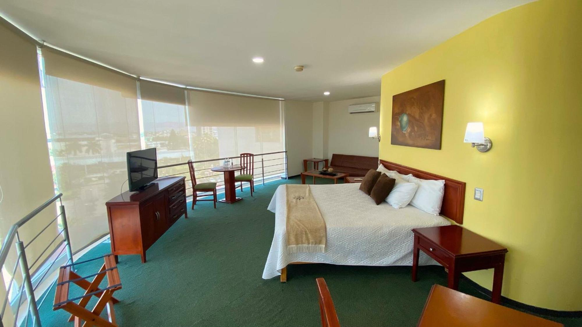 Hotel Enterprise Inn Poliforum León Zewnętrze zdjęcie